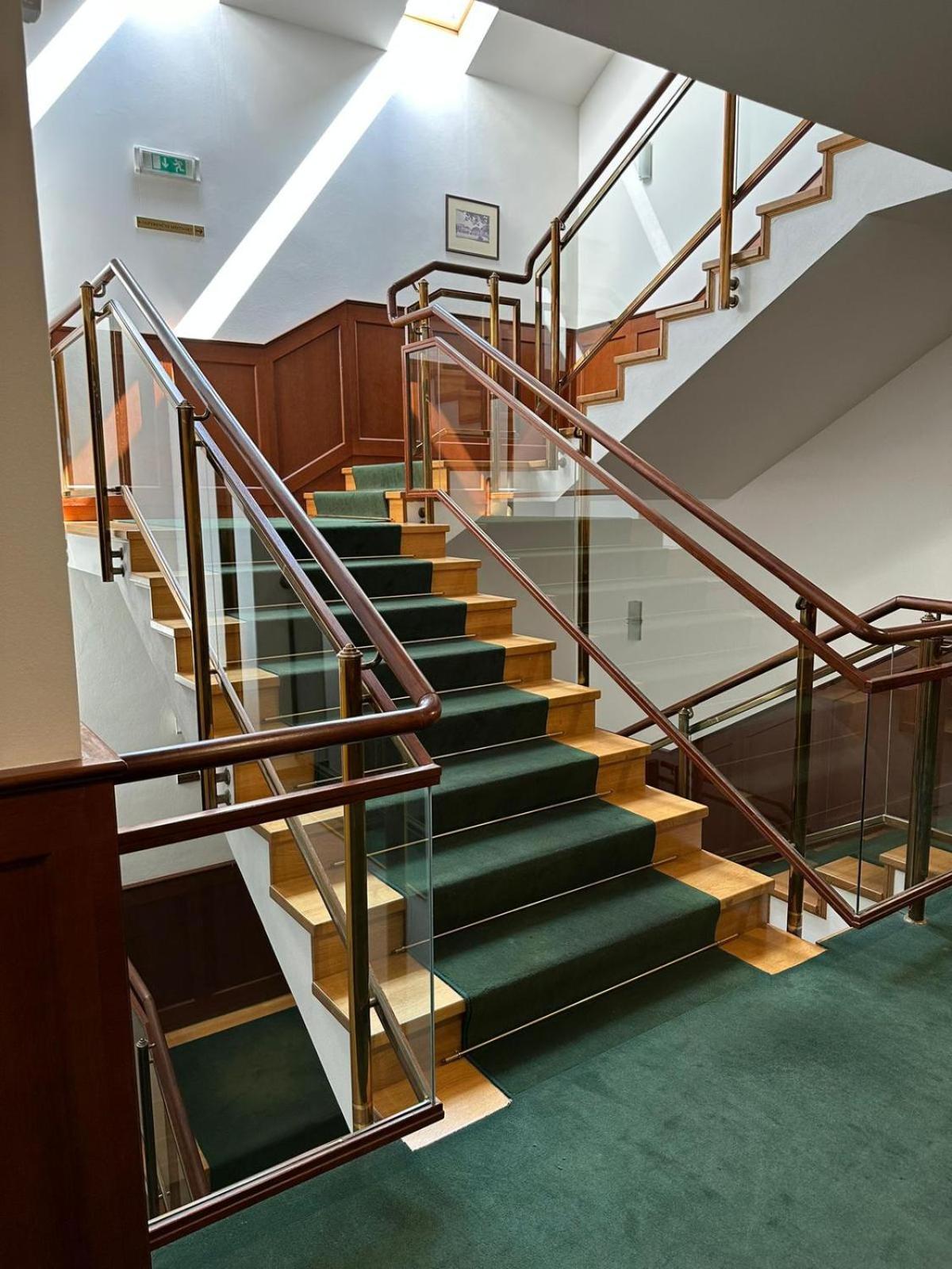 Hotel Slunce Uherske Hradiste Luaran gambar
