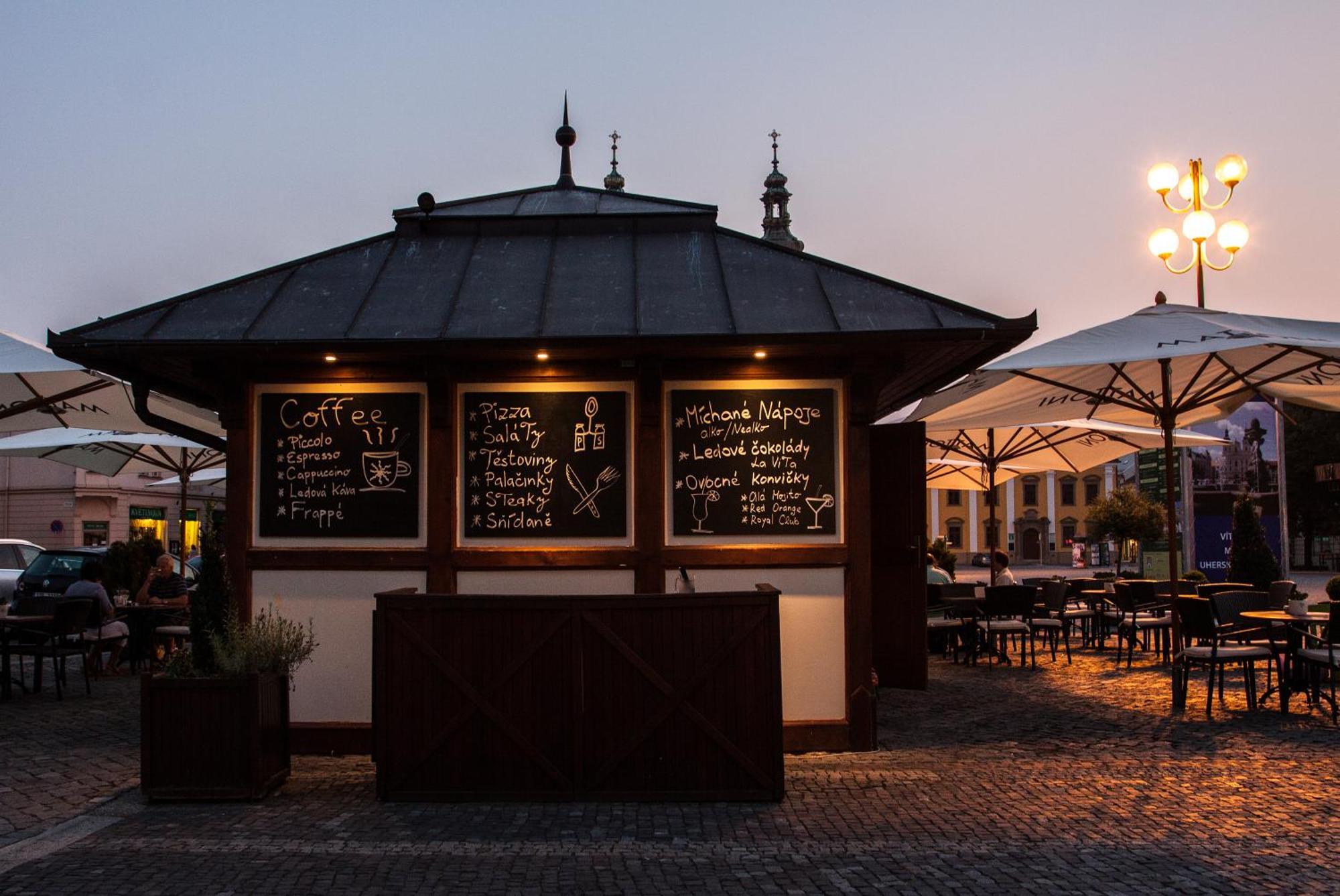 Hotel Slunce Uherske Hradiste Luaran gambar